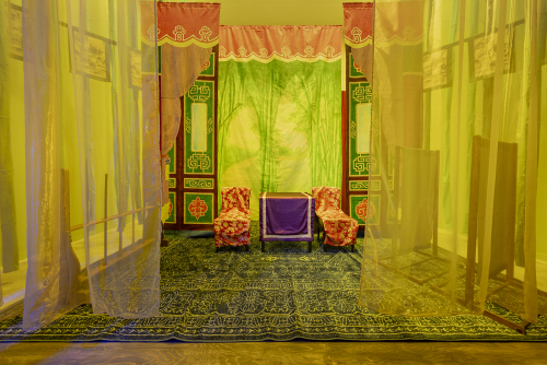 Karen Tam, Scent of Thunderbolts, 2024
Installation
Toronto Biennial of Art, Canada
(photo: Toni Hafkenscheid)
