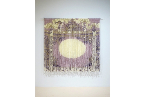 Karen Tam Turandot’s Trophies, 2011
Imitation pearl beads, fishing wire
161 x 161 cm (63 1/2″ x 63 1/2″)

