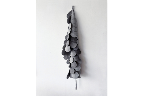 Maria Hupfield, Too Close to Know, 2025
Industrial felt
135 x 30 x 18 cm
(53” x 12” x 7”) hanging
